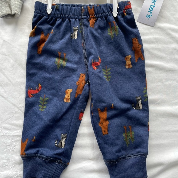BNWT Carter's Baby Boys 2-Piece Bear Sweater & Pant Set, 6 Months - Picture 4 of 5